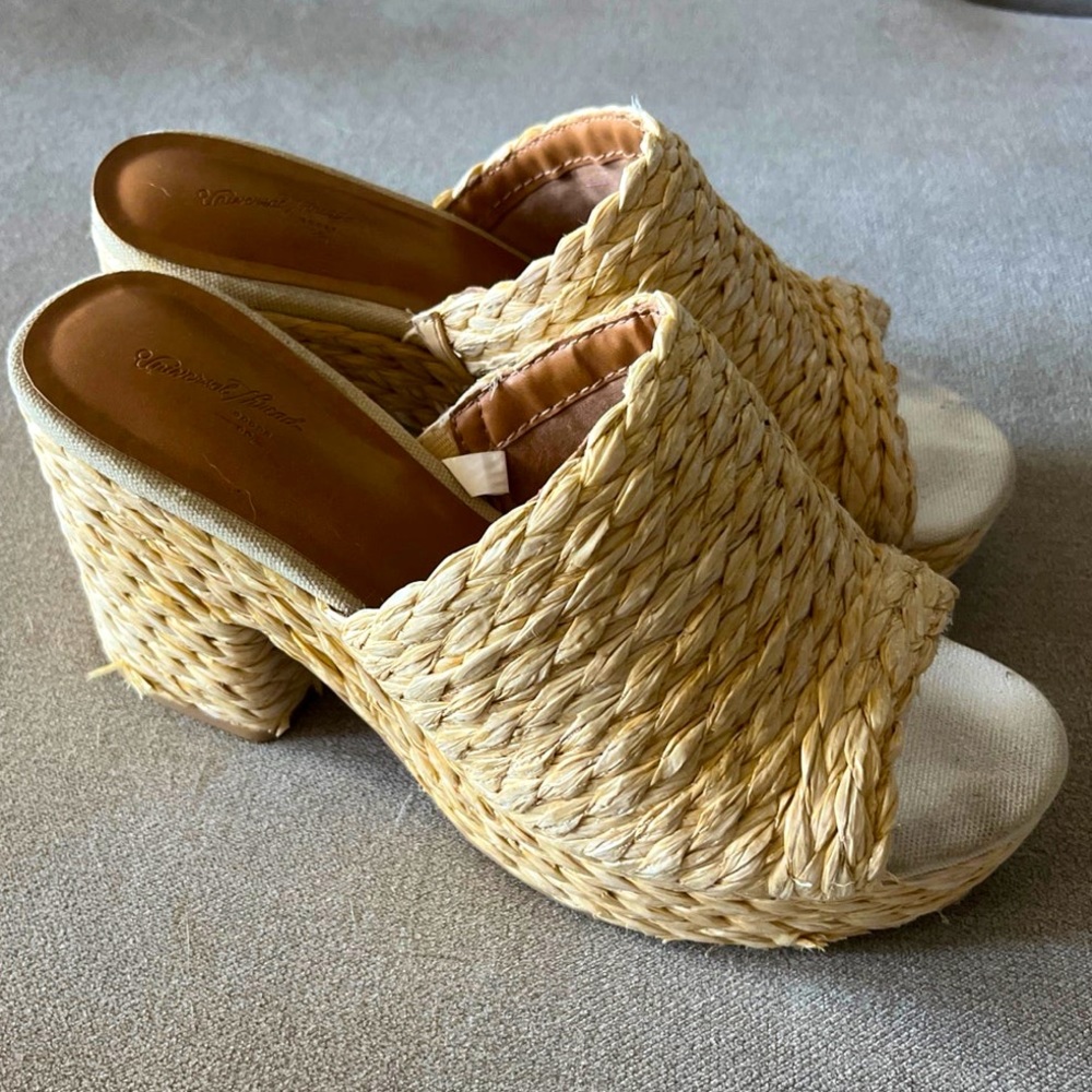 Universal thread heel. Size 7.5